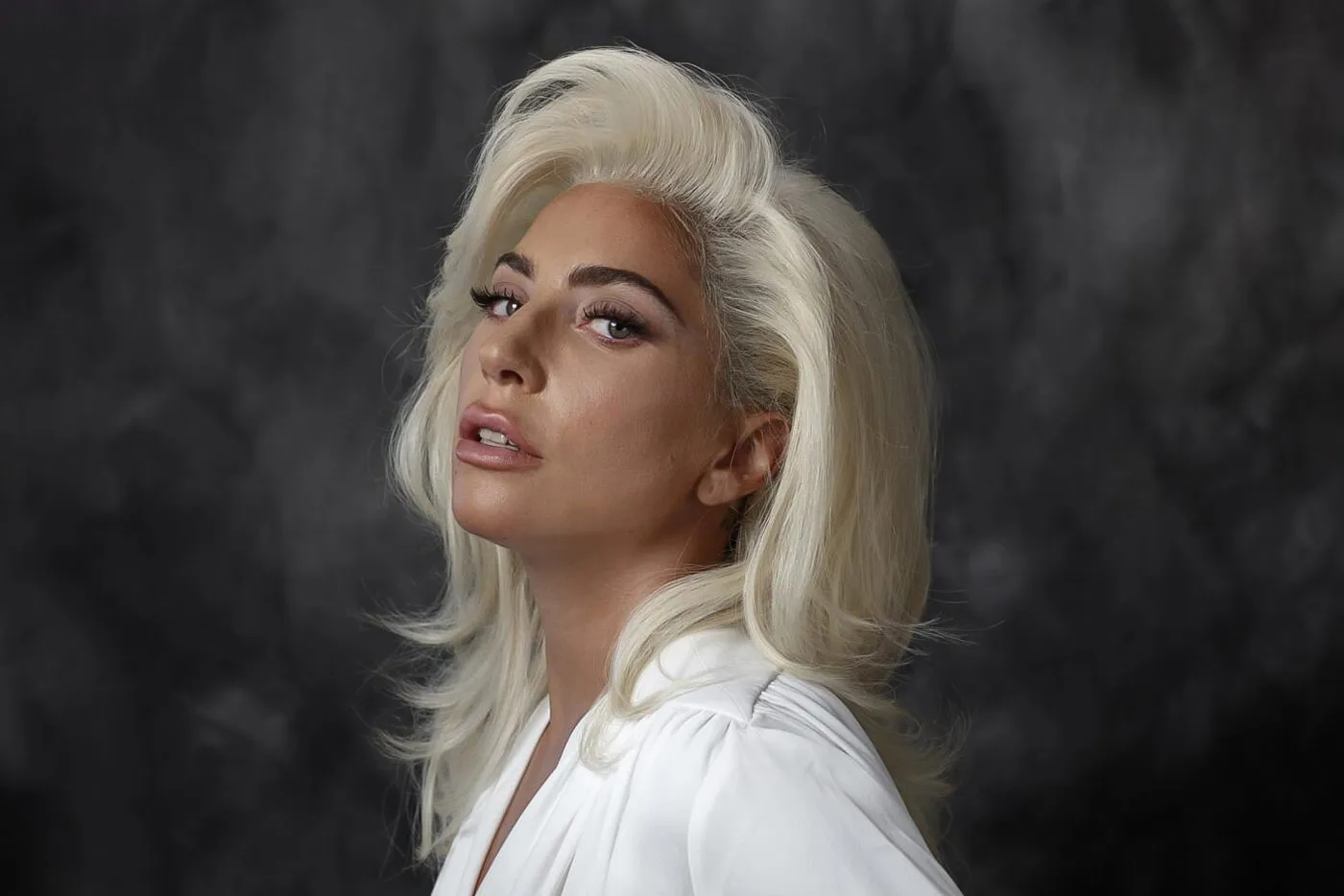 Top 10 female artists 2026